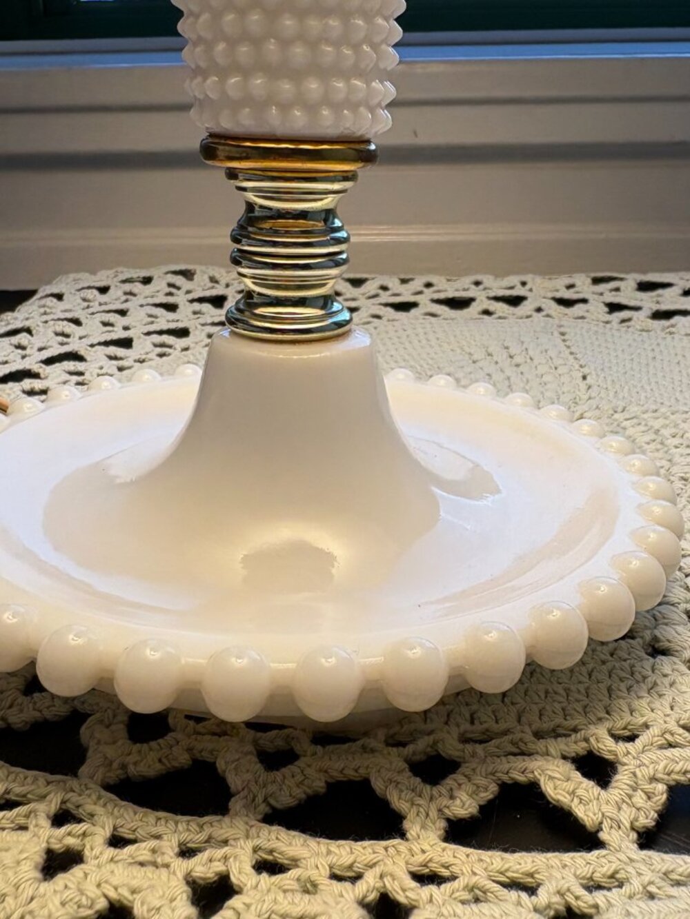 Vintage Milk Glass Hobnail Table Lamp White Boudoir Bedside Lamp 15 - Picture 7 of 7